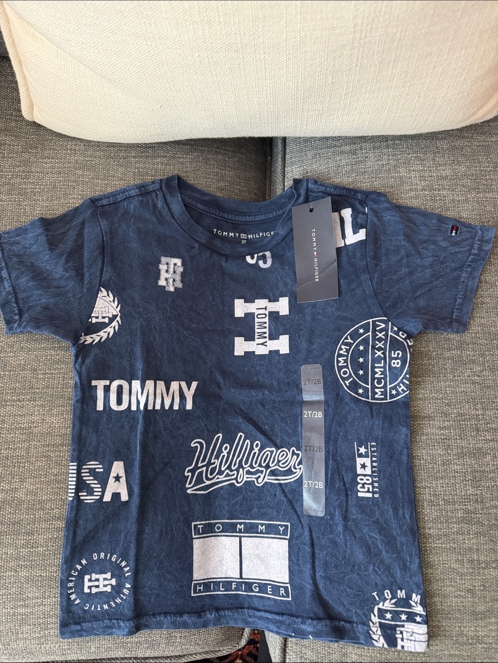 Tommy Hilfiger Navy Logo Graphic Kids Tee 2T NWT